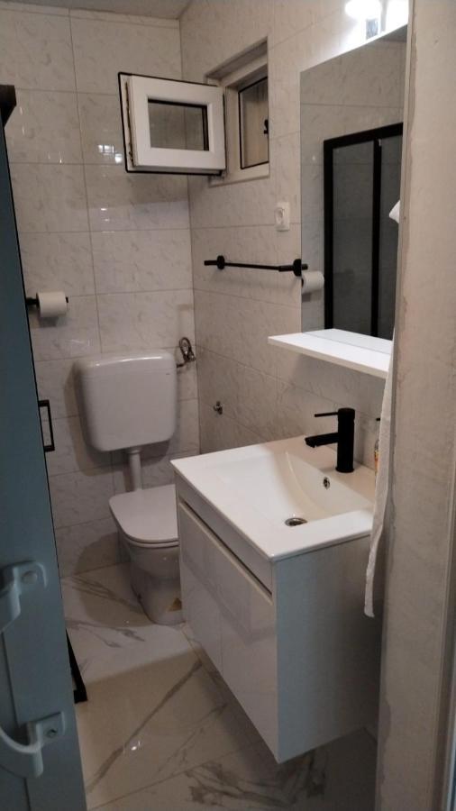Studio Apartment Bosko Novaglia Esterno foto